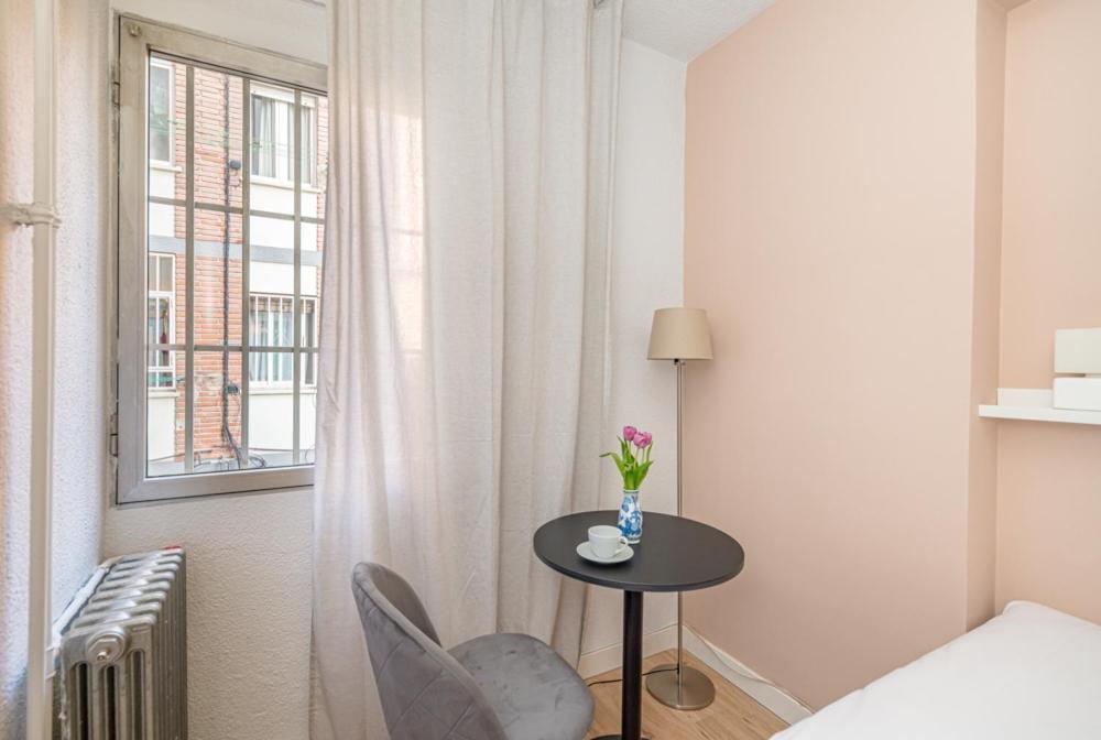 Madrid Rio Rooms Zewnętrze zdjęcie